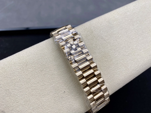 激安ロレックス着用イメージ